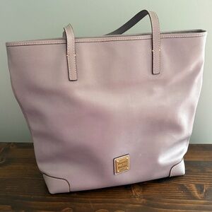 Dooney and Bourke Elegant Gray Large Tote Bag with Zipper Top & Red Lining